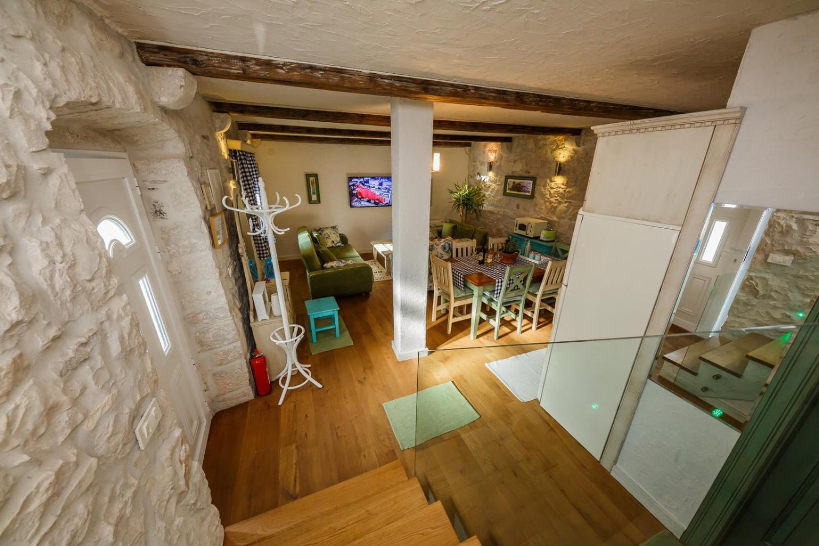 Apartment Rustik Kaštela エクステリア 写真